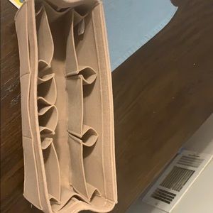 Pelikus Purse Organizer.